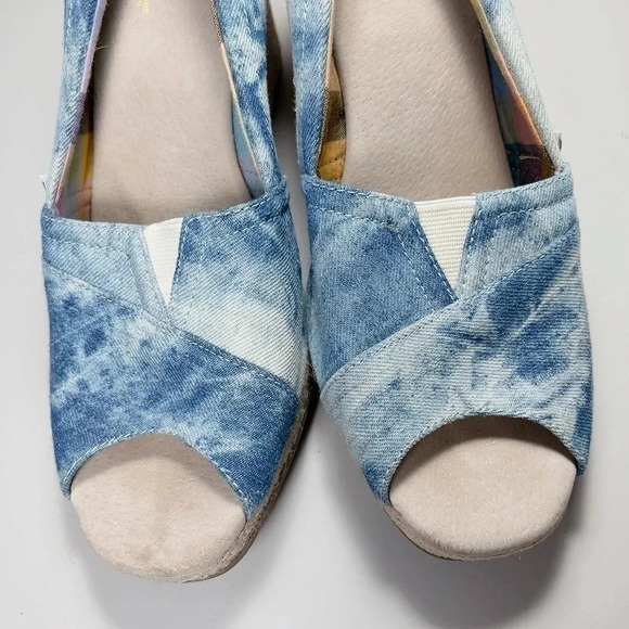 Toms  Tie Dye Denim Espadrille - Picture 8 of 8